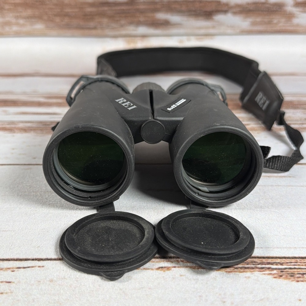 REI Co-op XR 8x42 Binoculars Rubber Coated Waterproof Black Field 7